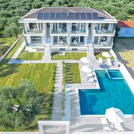 Olia - Luxury